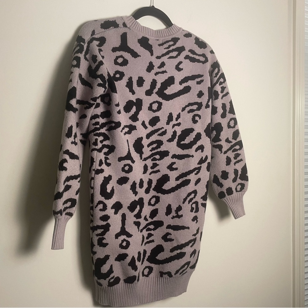 Yibock grey leopard print knit sweater dress - Picture 6 of 7